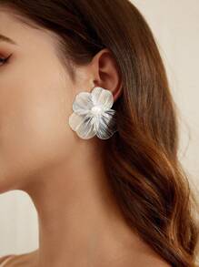 SHEIN Belle 1pair Metallic Flower Shaped Earrings - Silver - View 5