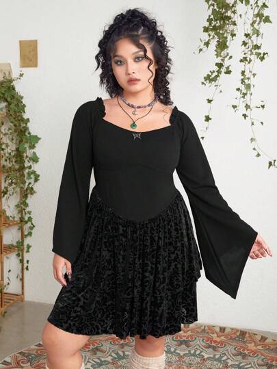 Plus Size Women's Sweetheart Neckline Flare Sleeve Dress