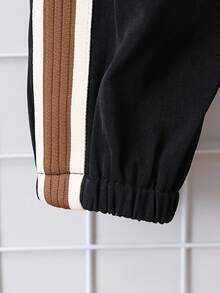 SHEIN 男童秋季酷炫側條紋字母印花彈性袖口長褲 - 黑色 - 查看 3