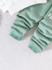 SHEIN Đứa bé trai Đồ họa Chữ cái Áo len & Quần nỉ - Nhiều màu - Xem 6