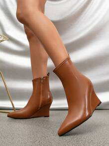 CUCCOO BIZCHIC Botas cuña tacón