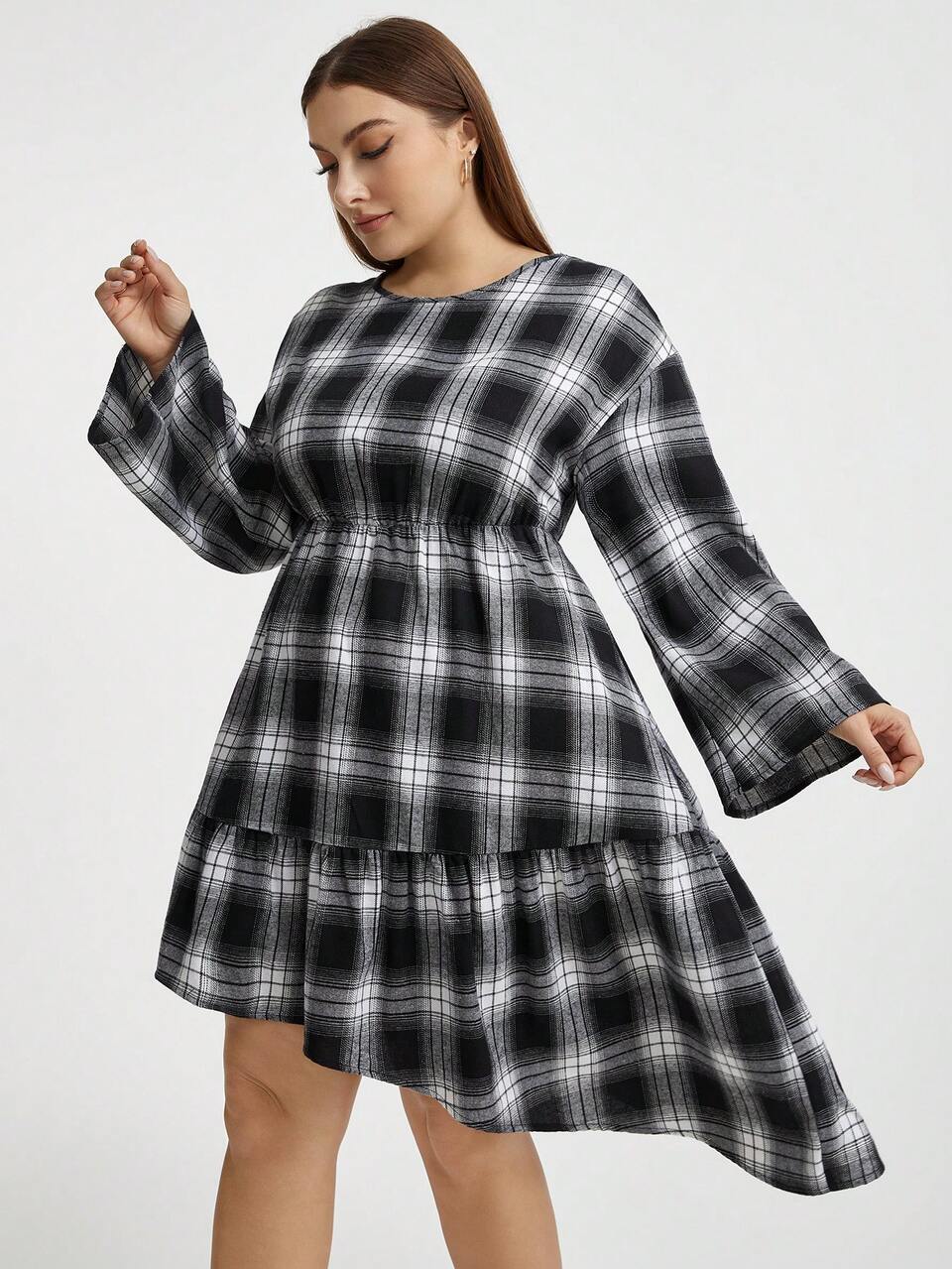Women's Plus Size Plaid Dress With Drawstring Waist, Bell Sleeve And Ruffled Hem