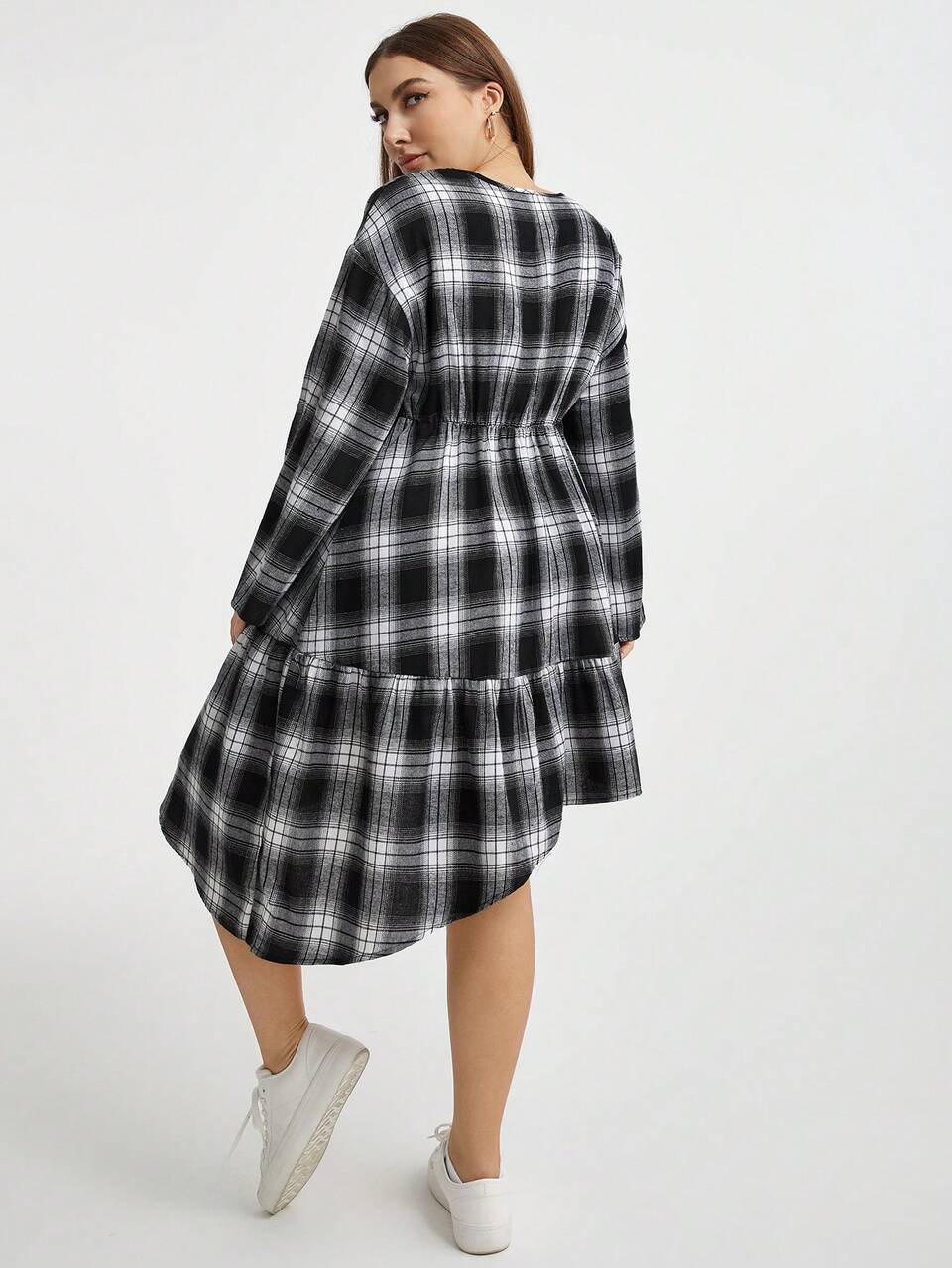 Women's Plus Size Plaid Dress With Drawstring Waist, Bell Sleeve And Ruffled Hem