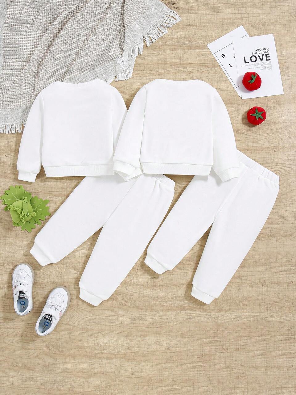Baby Girls' Casual Cute Vegetable Patterned Long Sleeve Sweatshirt And Pants 4pcs Set