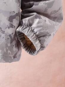 1件青少年男孩熊貓毛裡料連帽夾克,設有翻蓋口袋和拉鍊 - 彩色 - 查看 3