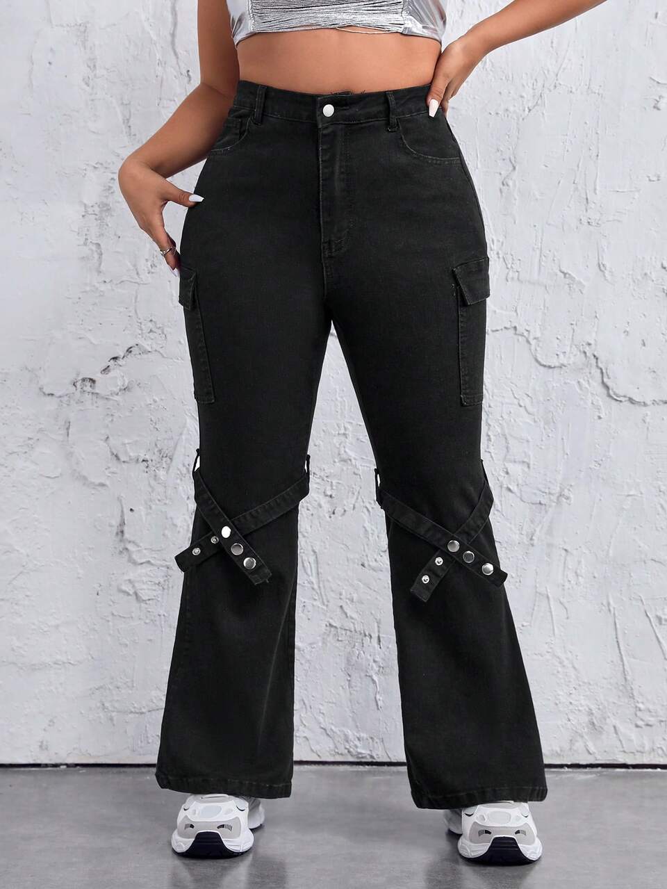 Women's Plus Size Flap Pockets Flare Jeans