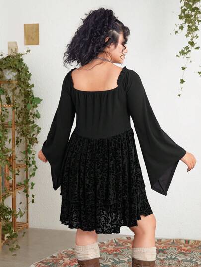 Plus Size Women's Sweetheart Neckline Flare Sleeve Dress