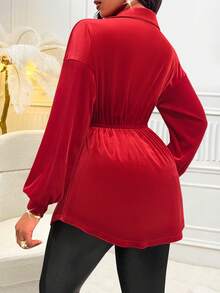 落肩袖弧形下擺腰帶襯衫 - 紅色 - 查看 2