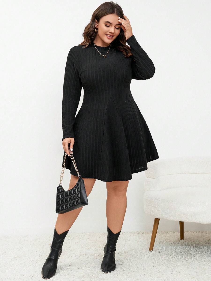 SHEIN Frenchy Kích thước lớn Màu thuần Tay áo dài Đầm - màu đen - Xem 1