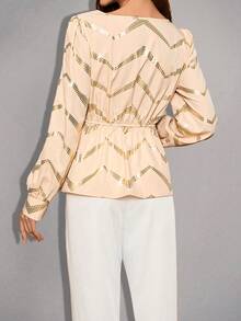 SHEIN Clasi Gold Foil In Mặt trước xoắn Vòng cổ Tay áo dài Áo sơ mi - Màu be - Xem 2