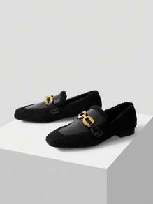 MOTF PREMIUM CHAIN DECOR WOMEN'S FLAT HEEL SHOES WITH FURRY DECORATION - Black - View 1