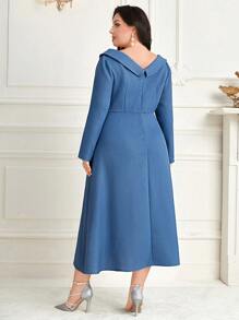 Modelyn Kleid Mit Langen Ärmeln In Übergröße Und Flip-detail Ohne Gürtel - Blau - Übersicht 1