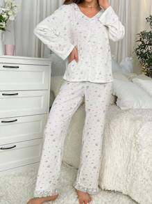 Women's Full Floral Print Lace Patchwork Pajama Set - White - View 5