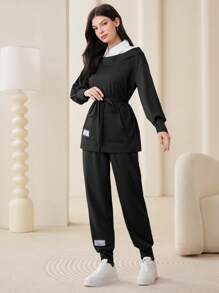 Mulvari 搭配腰帶落肩二合一運動衫和慢跑褲套裝 - 黑色 - 查看 1