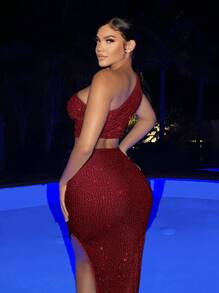 SHEIN SXY 女士閃閃發亮的單肩上衣和高開叉裙子套裝 - 酒紅色 - 查看 2