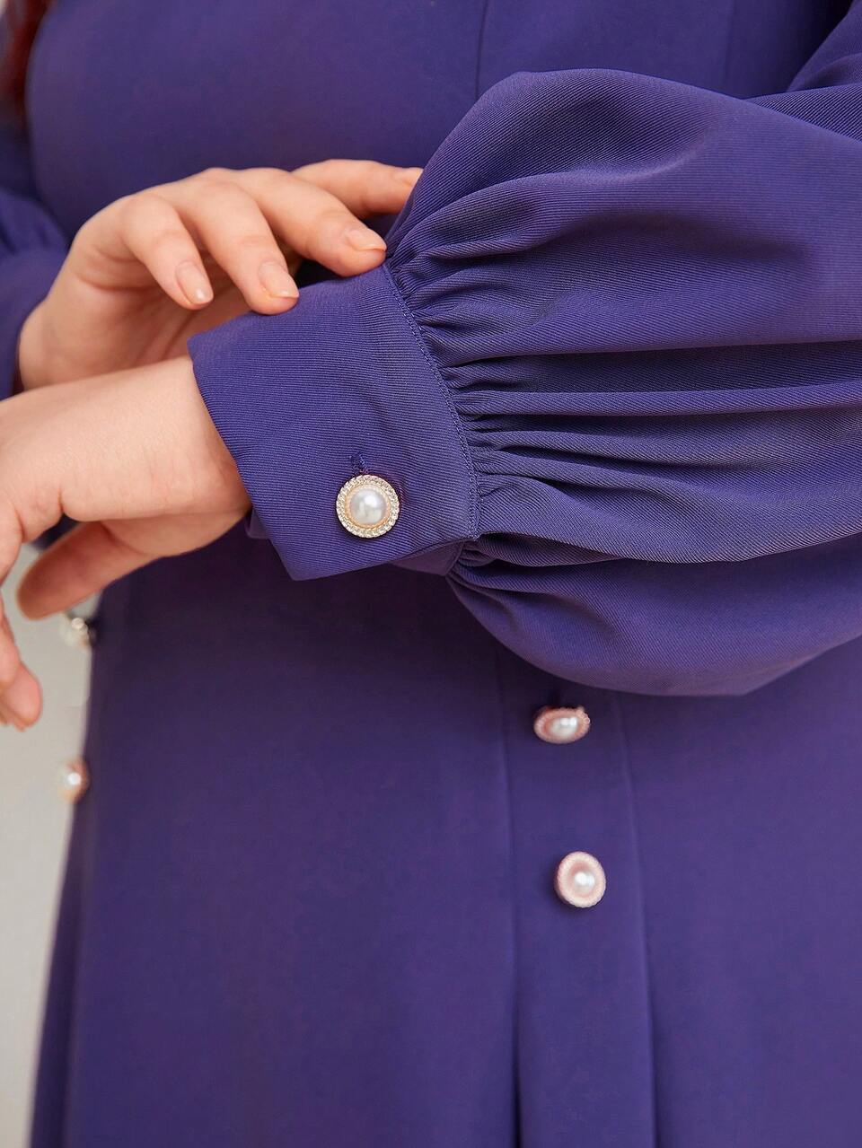 Plus Size Pleated V-neck Bishop Sleeve Dress Without Belt