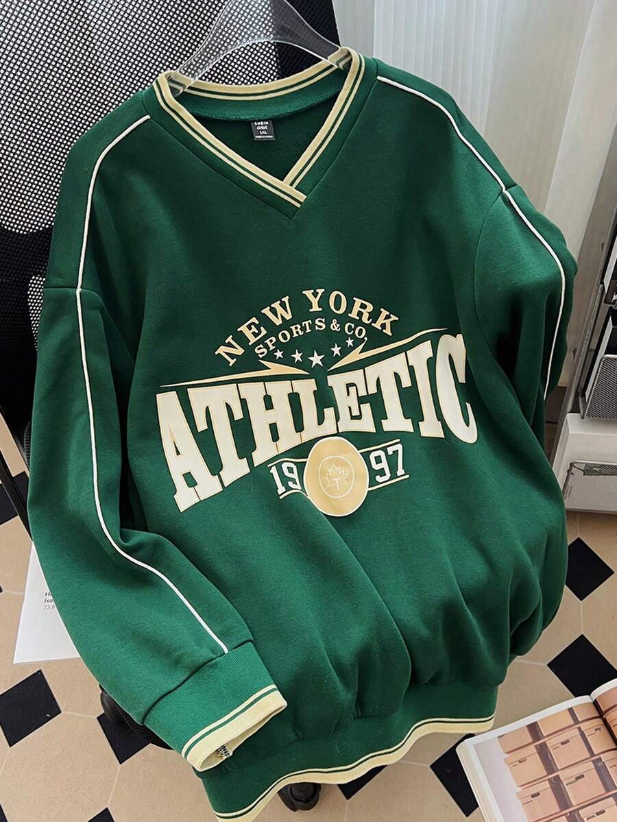 Flirla Của phụ nữ Kích thước lớn In thư Khối màu Lông cừu Áo nỉ Với Sọc Hem - màu xanh lá - Xem 1