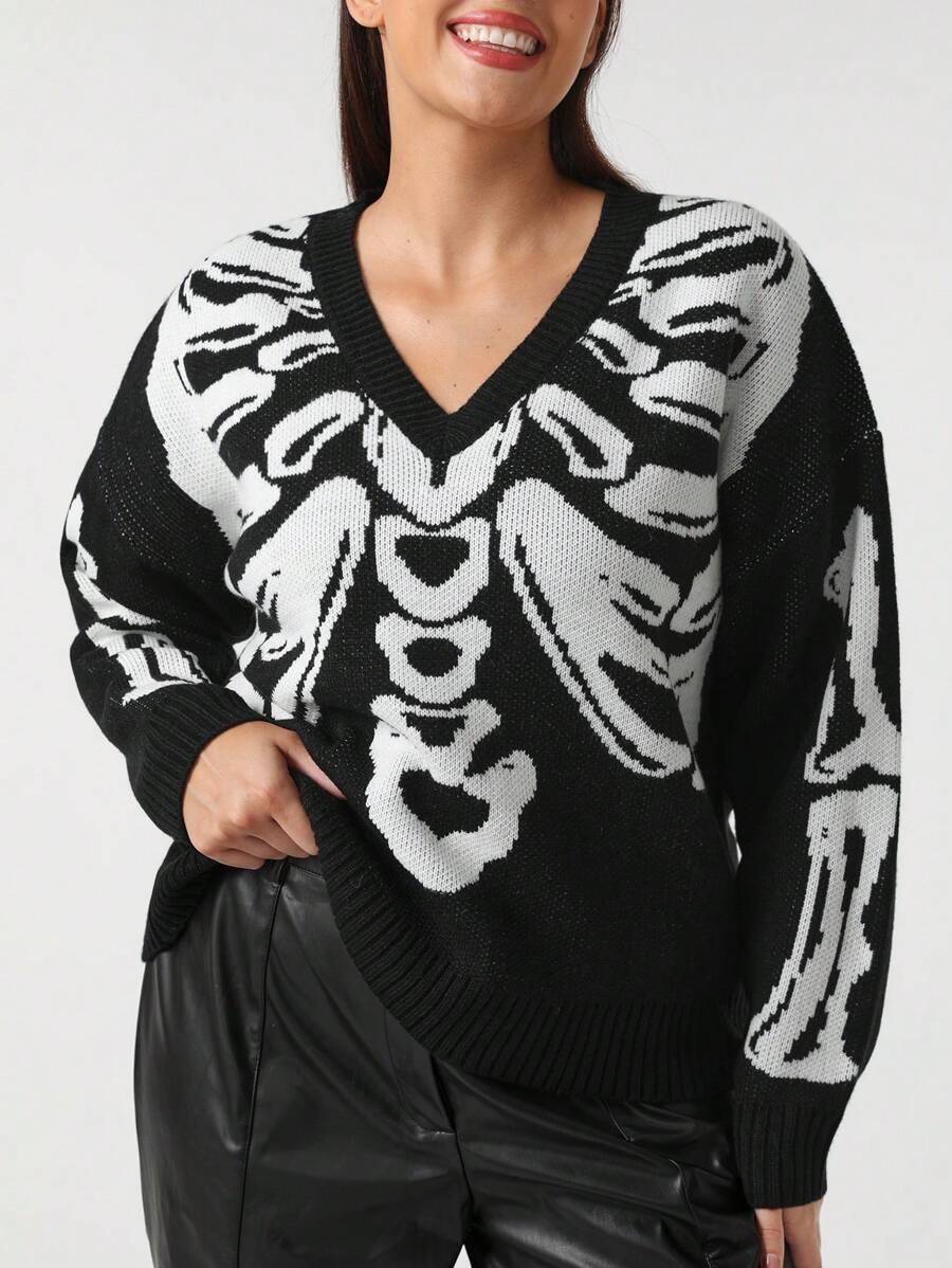 SHEIN Unity Suéter De Talla Grande De Esqueleto Impreso, Holgado, Con Cuello En V Y Hombros Caídos - Blanco y Negro - Ver 1