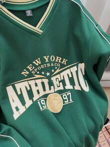 Flirla Của phụ nữ Kích thước lớn In thư Khối màu Lông cừu Áo nỉ Với Sọc Hem - màu xanh lá - Xem 4