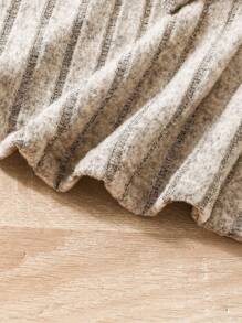 SHEIN Young Girl Ruffled Hem Top And Leggings Set With Ribbedes - Apricot - View 6