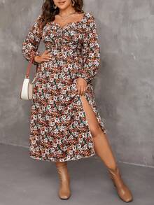 Flirla 大碼花卉印花連身裙,具有甜蜜心型領口,高開叉和帶子腰部 - 彩色 - 查看 5