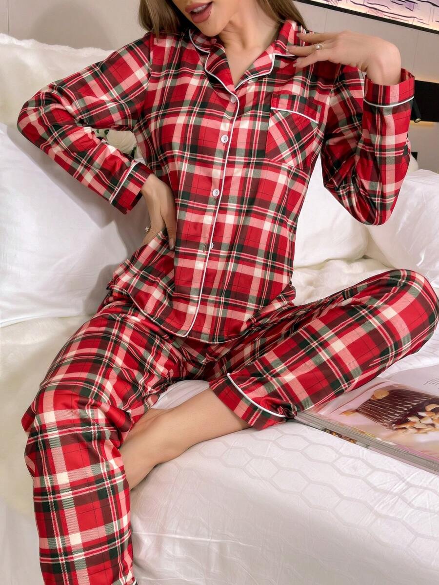 Merry Christmas Plaid Print Contrast Piping PJ Set / Pajama Set - Multicolor - View 1