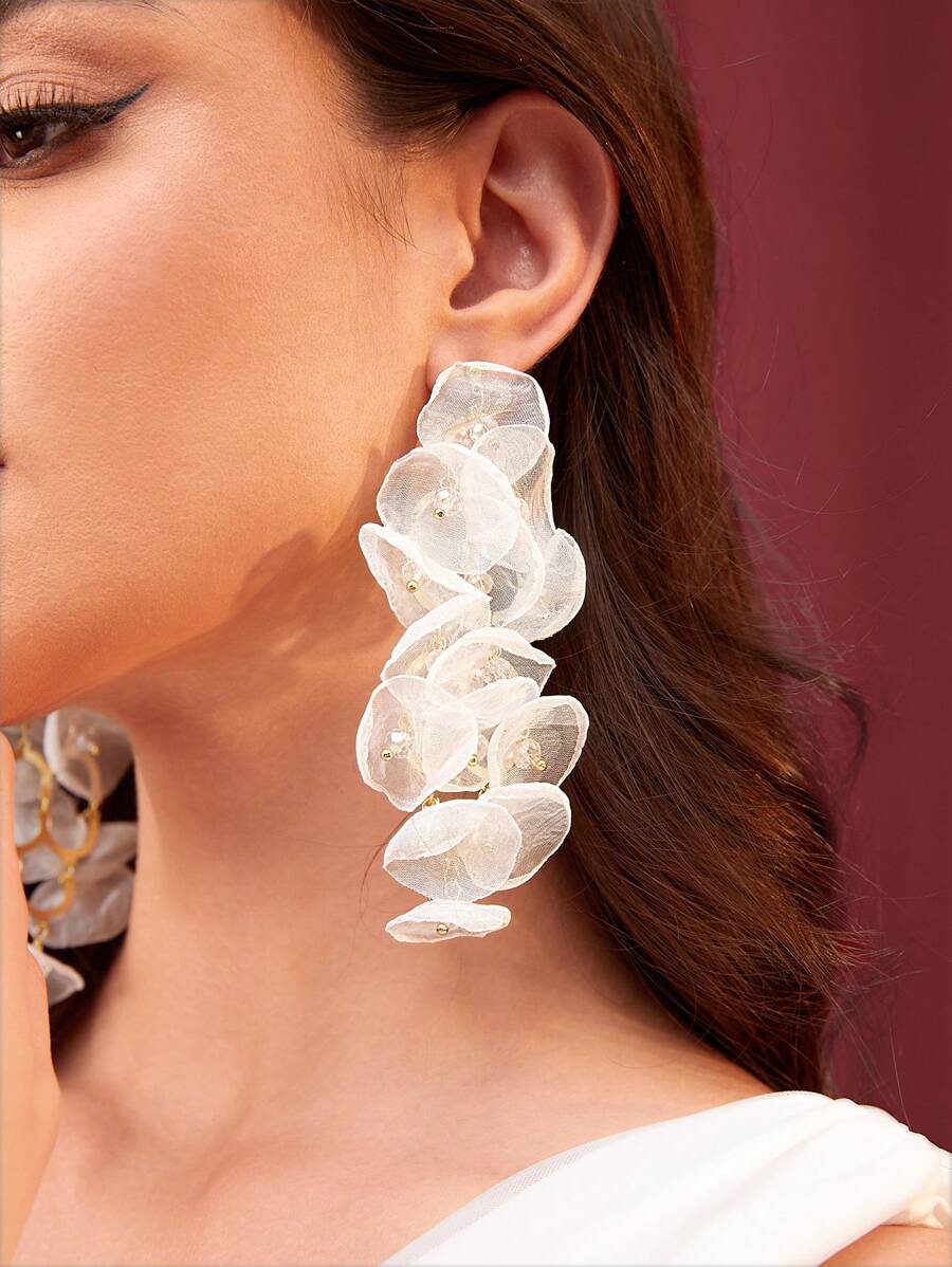 SHEIN Belle 一对欧美风格个性化花朵耳环，适合女性，情人节、母亲节礼物，送给妈妈的完美礼物 - 白色 - 查看 1