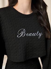 Mulvari 女式字母刺繡圓領腰帶連身裙 - 黑色 - 查看 2