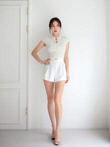 EastFlair 新款中国风复古民族风提花高端修身立领女短裤 - 白色 - 查看 3