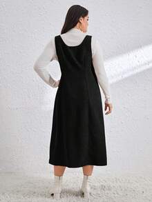 SHEIN Essnce 女士加大碼灰色條紋緞面扣鏈細節無袖洋裝 - 黑色 - 查看 2