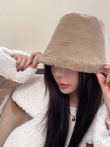DAZY Minimalist Warm Bucket Hat - Khaki - View 3