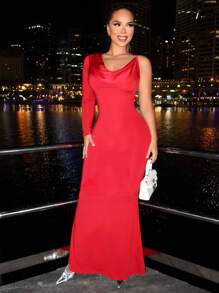 SHEIN SXY Víspera De Año Nuevo, Navidad Vestido Rojo De Una Sola Banda Atractivo Y Elegante Para Mujer Con Escote En V - Rojo - Ver 4