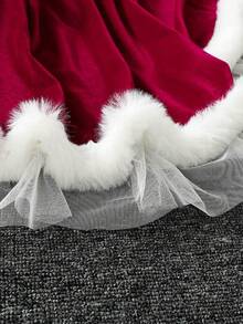 SHEIN Cô Gái Trẻ Ngọc trai đính cườm Tương phản 	
Fuzzy Cổ tay áo Đầm - Đỏ - Xem 4