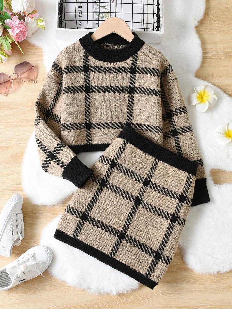 SHEIN 年輕女孩時尚優雅毛衣格紋毛衣和裙子套裝 - 卡其色 - 查看 1
