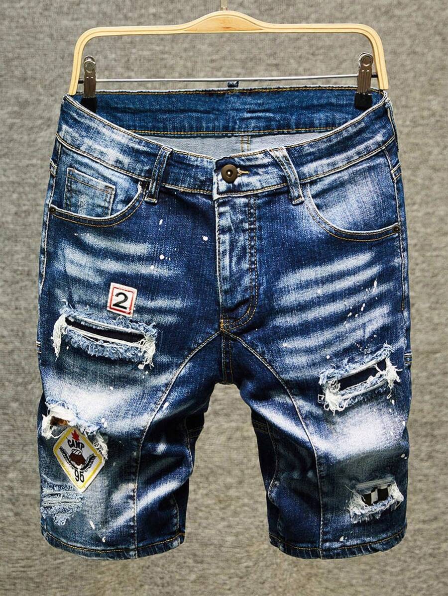 Manfinity Homme 男士徽章裝飾破洞牛仔短褲，Jorts圖形純色深藍色度假復古風格 - 深色水洗藍 - 查看 1