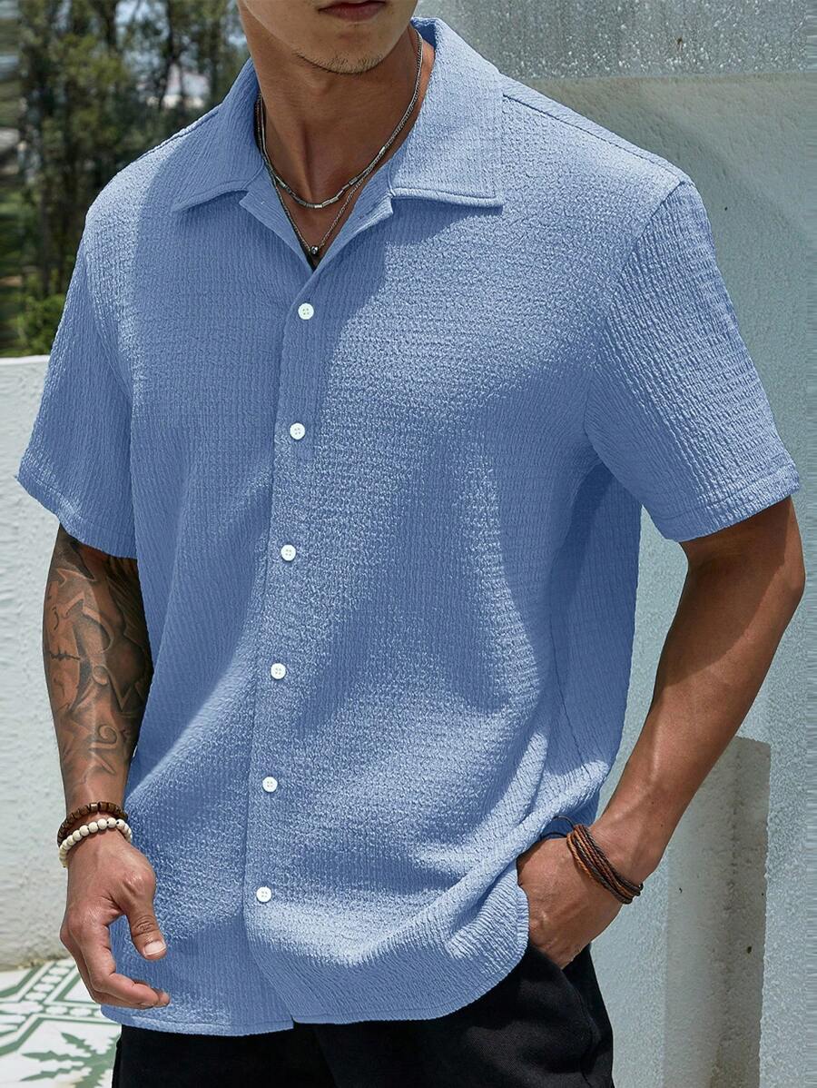 Manfinity Homme Men's Resort-Casual Style With An INS-Inspired Knit Pleated Textured Jacquard Design In White, Black, And Blue. This Drop-Shoulder Loose-Fit Short-Sleeve Shirt Set (Three Pieces Bundled For Cost-Effectiveness) Features A Button-Front Closure, Making It Perfect For Music Festivals, Hawaiian Beach Vacations, As Well As Everyday Wear. It Also Makes A Great Gift For A Boyfriend Or Husband, Exuding A Touch Of French Elegance And Romance. Men's Casual Solid Color Textured Short Sleeve Shirt Set, Summer