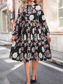 Celure Plus Size Floral Print Lantern Sleeve Tie Neck Dress - Multicolor - View 4