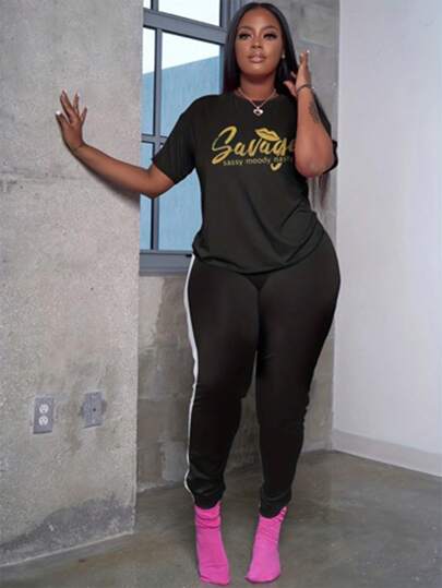 Women'S Plus Size Fashionable Gold Letter Printed Short Sleeve Top And Pants Set