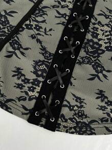 SHEIN ICON Camiseta De Talla Grande Con Estampado Floral Y Cordones En La Parte Delantera - Negro - Ver 5