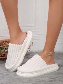 Minimalist Comfortable And Warm Fully Wrapped Soft Plush Indoor Slippers - White - View 4