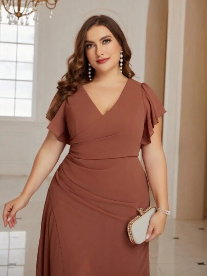 SHEIN Belle Plus Size Women's Bridesmaid Dress With Crossed Bust, Ruched Waistline, Split Hem And Chiffon Fabric Elegant Formal Evening Prom Wedding Guest Gown, For Graduation, Dinner Party Dress
