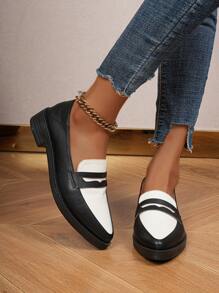 Women's Flat Pointed Toe Oxfords Shoes - Black and White - View 5