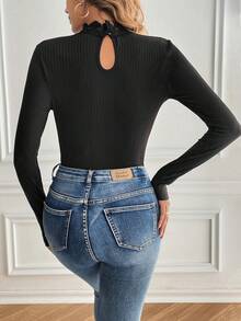 SHEIN Frenchy 女款拼布蕾絲羅紋 T 卹 - 黑色 - 查看 2