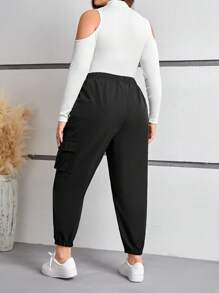 SHEIN LUNE 大尺碼露肩上衣和寬褲套裝 - 黑與白 - 查看 2