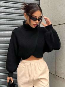 Áo len cổ lọ ngắn tay viền bất đối xứng - màu đen - Xem 1