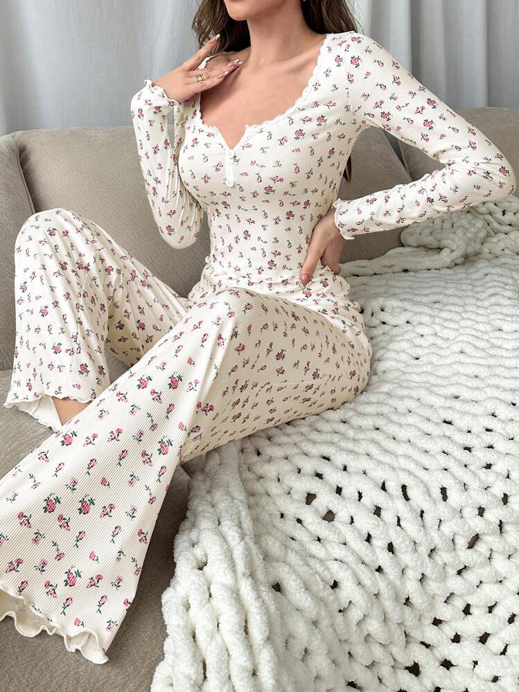 Conjunto de pijama acanalado con pequeño estampado de rosas, ropa de otoño e invierno con esplendor floral abundante, detalles acogedores y elegantes - Amarillo - Añade 6