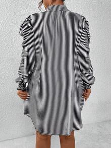 SHEIN LUNE 大尺碼女士條紋襯衫裙 - 黑與白 - 查看 2