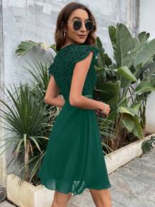 SHEIN VCAY Plant Print Butterfly Sleeve Guipure Lace Insert Dress - Dark Green - View 2