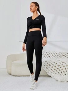 SHEIN 青少年女孩針織字母圖案荷葉邊 T 恤和褲子運動服套裝 - 黑色 - 查看 5
