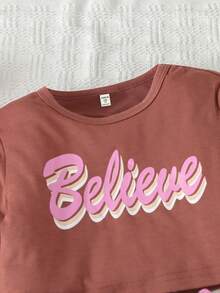 SHEIN Bé gái Giải trí In thư Áo Và Mẫu ngụy trang Flip Túi Quần Cargo Bộ - Màu Khaki - Xem 3